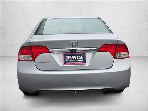 Used 2010 Honda Civic LX image 4
