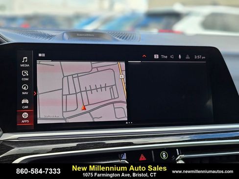 Used 2021 BMW X7 M50i image 19