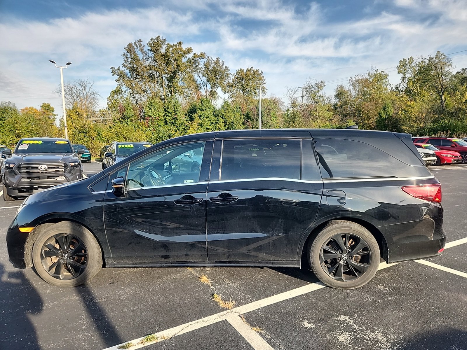 Used 2024 Honda Odyssey Sport image 3