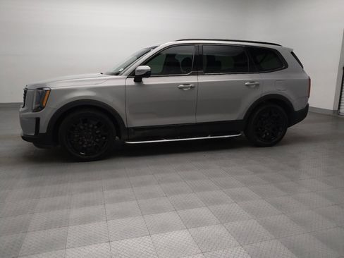 Used 2021 Kia Telluride SX w/ SX Prestige Package image 2
