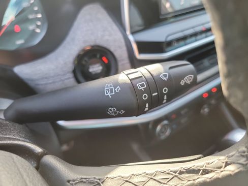 Certified 2025 Jeep Compass Latitude AWD/4WD image 31