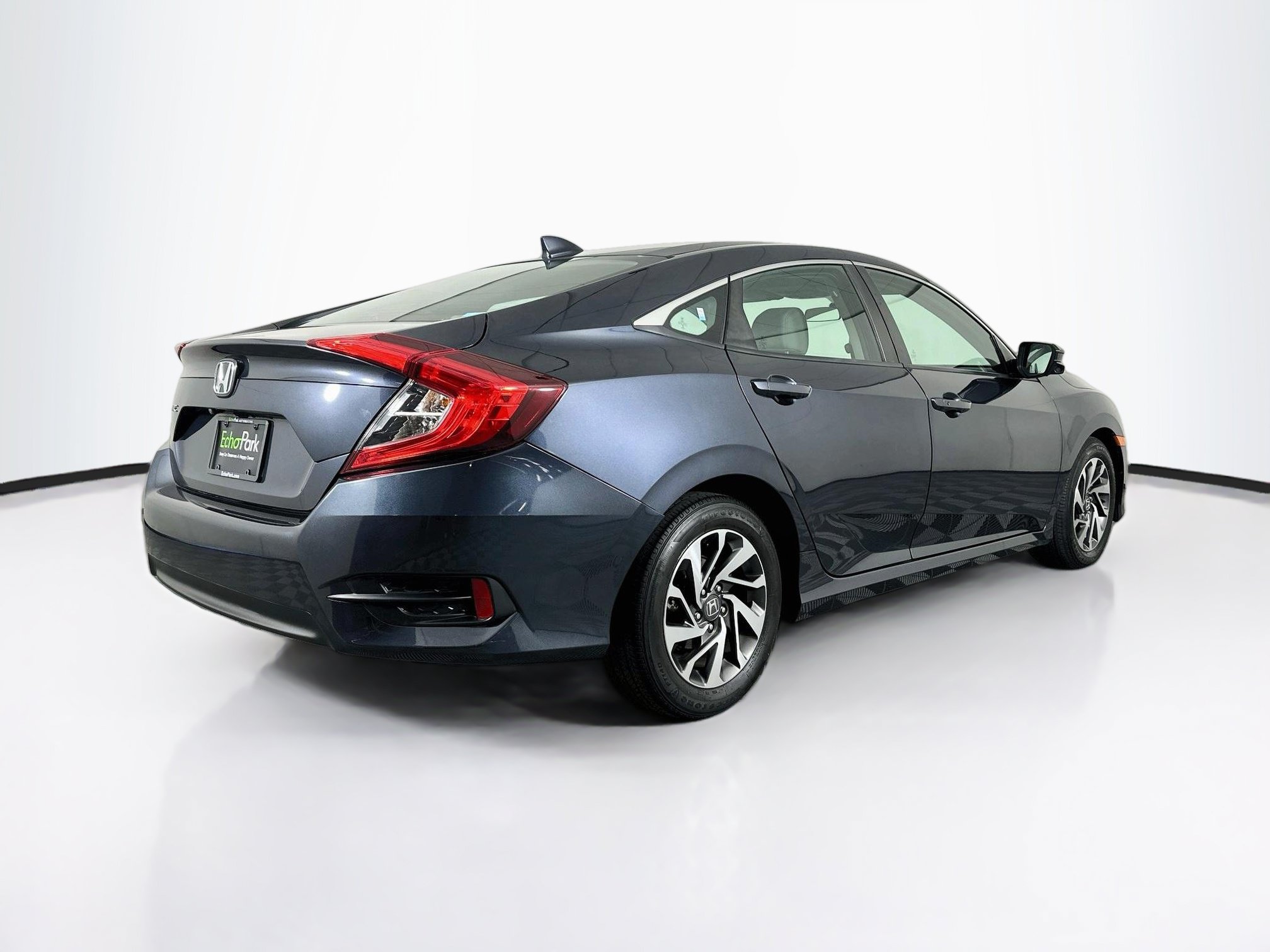 Used 2018 Honda Civic EX image 9