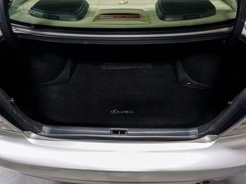 Used 2002 Lexus IS 300 image 40