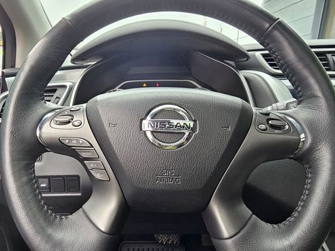 Used 2019 Nissan Murano SV image 26