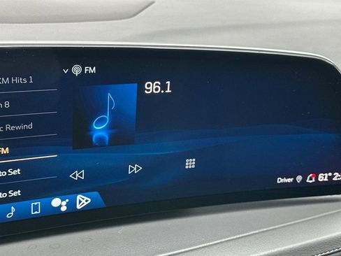 Used 2024 Cadillac XT4 Premium Luxury image 26