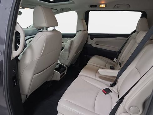 Used 2025 Honda Odyssey EX-L image 12