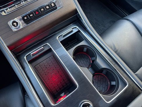 Used 2025 Lincoln Aviator Reserve w/ Equipment Group 201A image 27