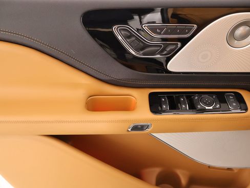 New 2026 Lincoln Aviator Black Label AWD/4WD image 17
