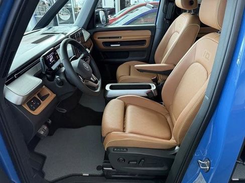 New 2025 Volkswagen ID. Buzz Pro S image 12