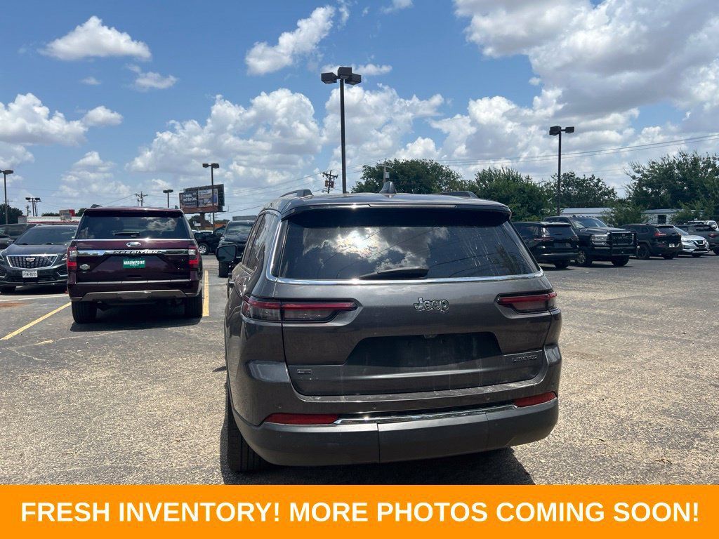 Used 2022 Jeep Grand Cherokee L Limited RWD image 4