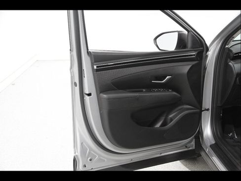 Certified 2023 Hyundai Tucson SEL w/ Convenience Package FWD image 4