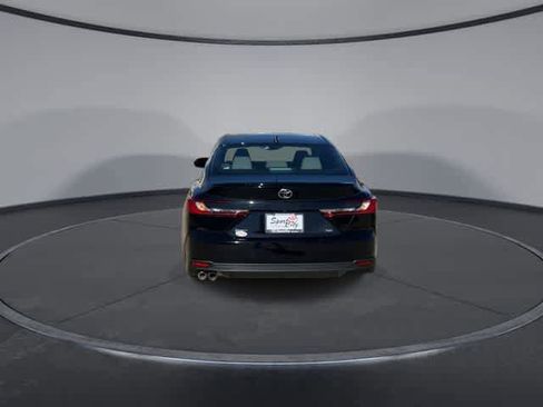 Used 2026 Toyota Camry SE w/ Convenience Package image 7