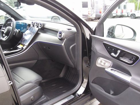 New 2026 Mercedes-Benz GLC 300 4MATIC image 17