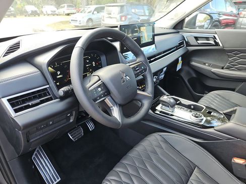 New 2026 Mitsubishi Outlander SEL FWD image 13
