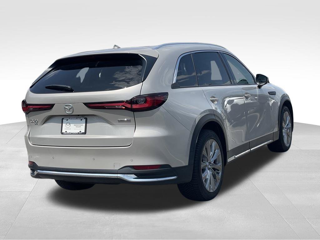 Used 2024 MAZDA CX-90 3.3 Turbo w/ Preferred Package AWD/4WD image 4