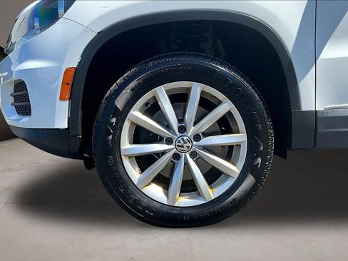 Used 2017 Volkswagen Tiguan Wolfsburg Edition AWD/4WD image 34