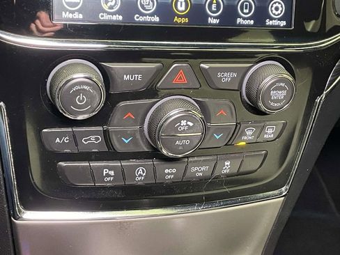 Used 2020 Jeep Grand Cherokee Limited w/ Premium Lighting Group image 33