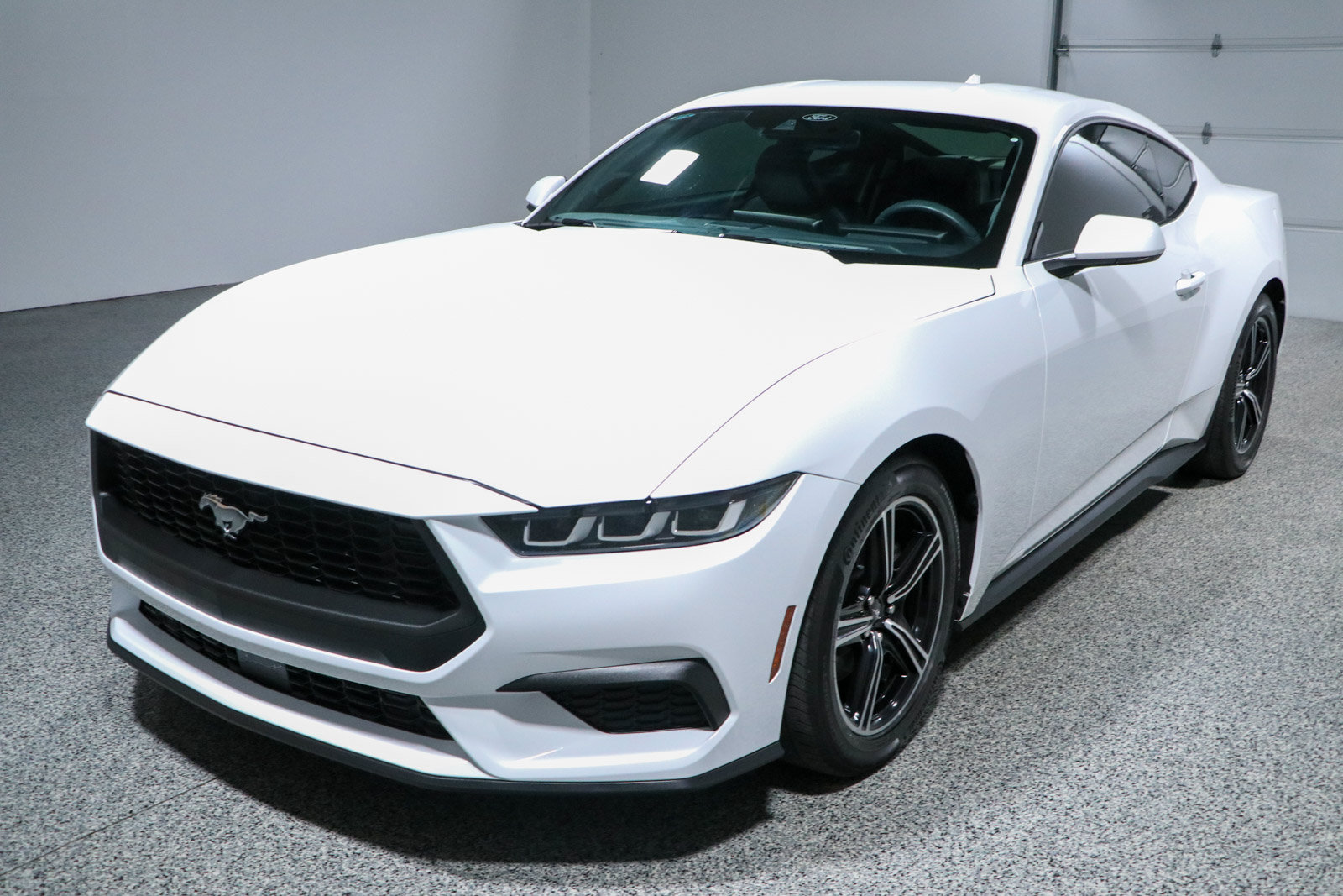 Used 2024 Ford Mustang Coupe RWD image 29