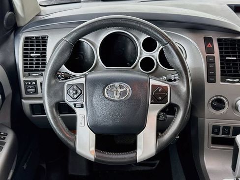 Used 2014 Toyota Sequoia Limited AWD/4WD image 4