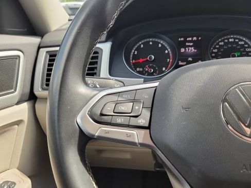 Used 2021 Volkswagen Atlas SE FWD image 19