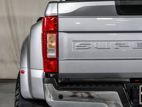 Used 2022 Ford F350 Lariat w/ Lariat Value Package AWD/4WD image 41