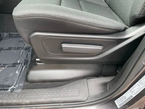 New 2026 RAM 1500 Express image 12