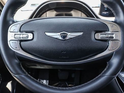 Used 2025 Genesis GV70 2.5T AWD/4WD image 25