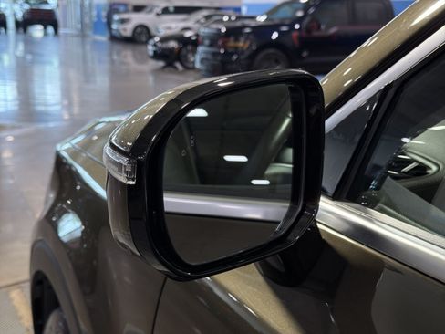 Used 2022 Kia Telluride SX w/ Towing Package FWD image 15