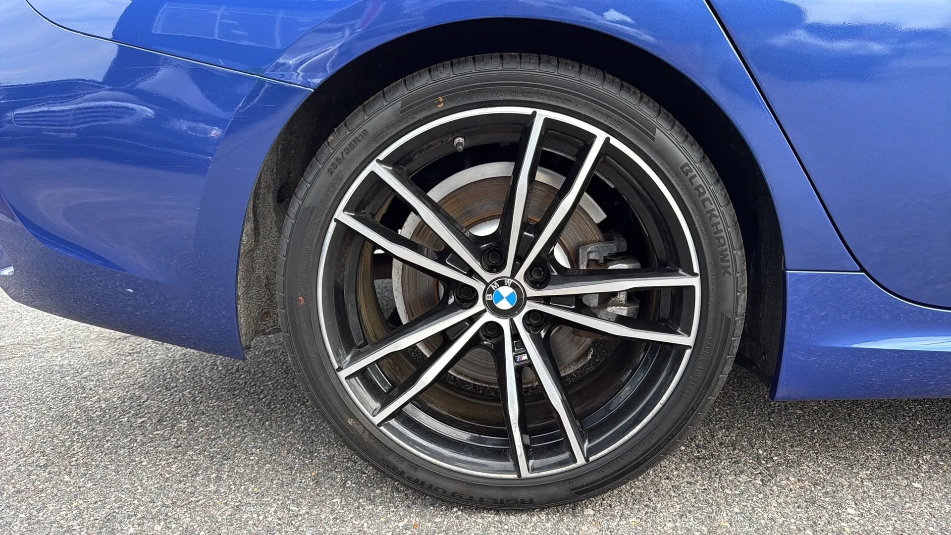 Used 2020 BMW 330i Sedan w/ M Sport Package RWD image 43