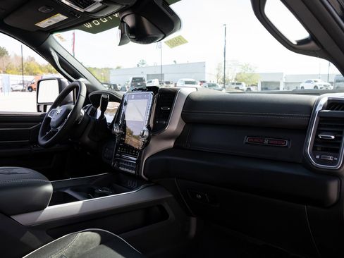 New 2026 RAM 2500 Laramie w/ Night Edition AWD/4WD image 41