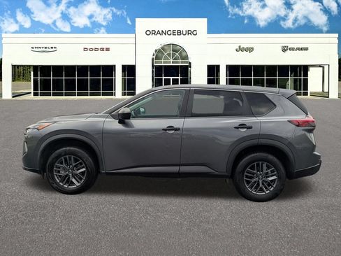 Used 2024 Nissan Rogue S FWD image 4