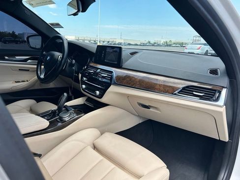 Used 2018 BMW 530i image 9
