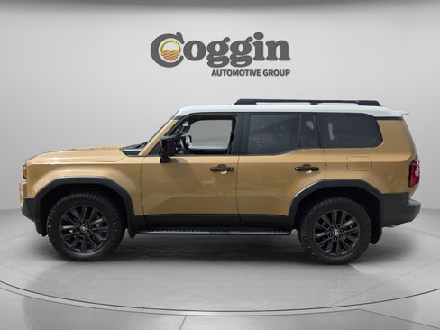Used 2024 Toyota Land Cruiser AWD/4WD image 2