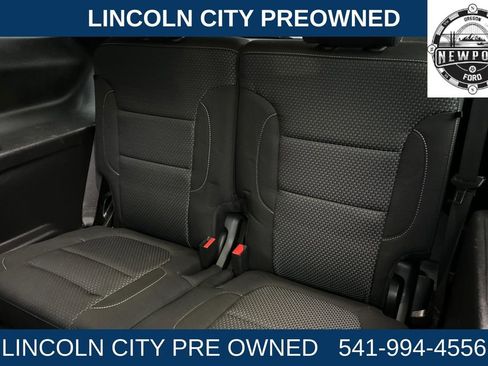 Used 2021 GMC Acadia SLE w/ Driver Convenience Package image 14