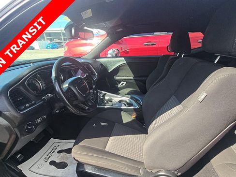 Used 2022 Dodge Challenger GT RWD image 5