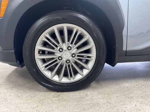 Used 2019 Hyundai Kona SEL AWD/4WD image 11
