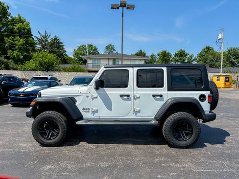 Used 2018 Jeep Wrangler Unlimited Sport S AWD/4WD image 5