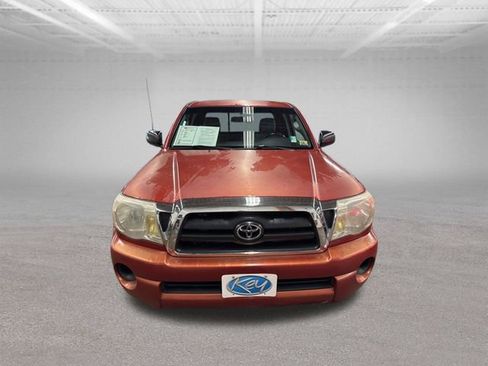 Used 2008 Toyota Tacoma PreRunner RWD image 2