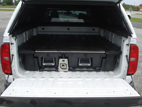 Used 2021 Chevrolet Colorado W/T w/ WT Convenience Package AWD/4WD image 12