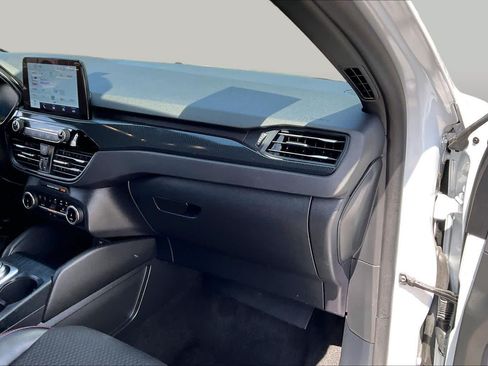 Used 2025 Ford Escape ST-Line FWD image 18
