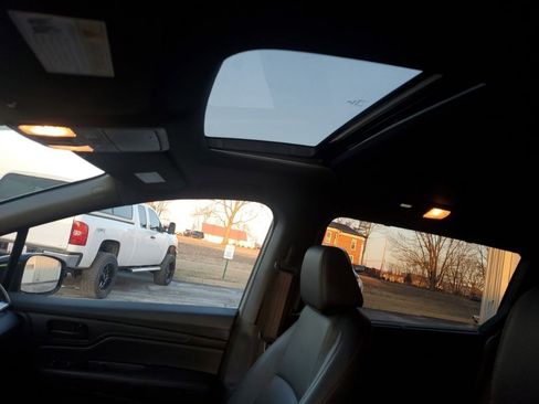 Used 2024 Honda Odyssey Sport image 14