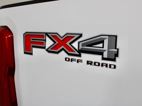 Used 2024 Ford F350 XLT w/ FX4 Off-Road Package AWD/4WD image 12