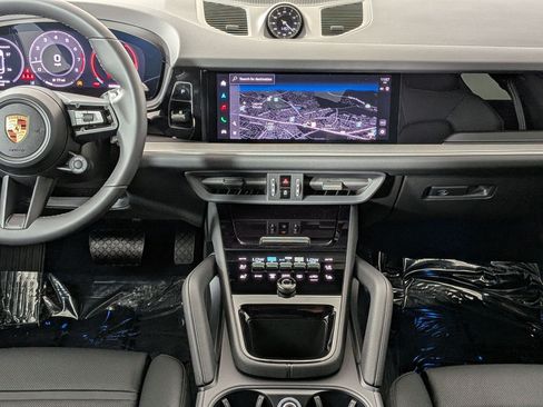 New 2026 Porsche Cayenne Coupe AWD/4WD image 20