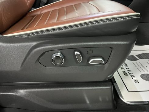 Used 2024 GMC Sierra 1500 Denali Ultimate image 64