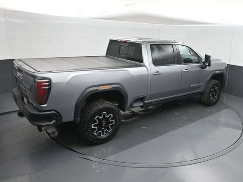 Used 2025 GMC Sierra 2500 AT4X AWD/4WD image 32