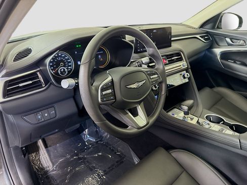Used 2025 Genesis G70 2.5T image 23
