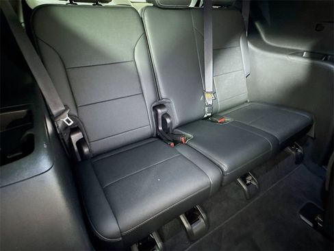 Used 2025 Buick Enclave Preferred image 26