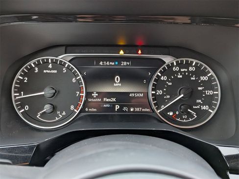 New 2025 Nissan Pathfinder SV image 12