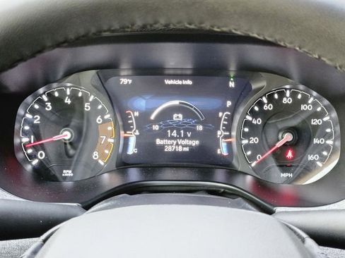 Used 2025 Jeep Compass Latitude AWD/4WD image 19