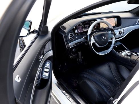 Used 2015 Mercedes-Benz S 63 AMG 4MATIC Sedan image 16